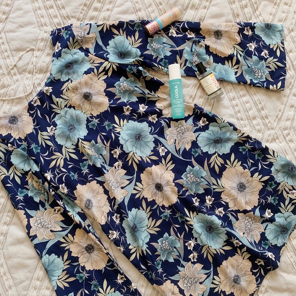 Bell sleeve floral mini dress